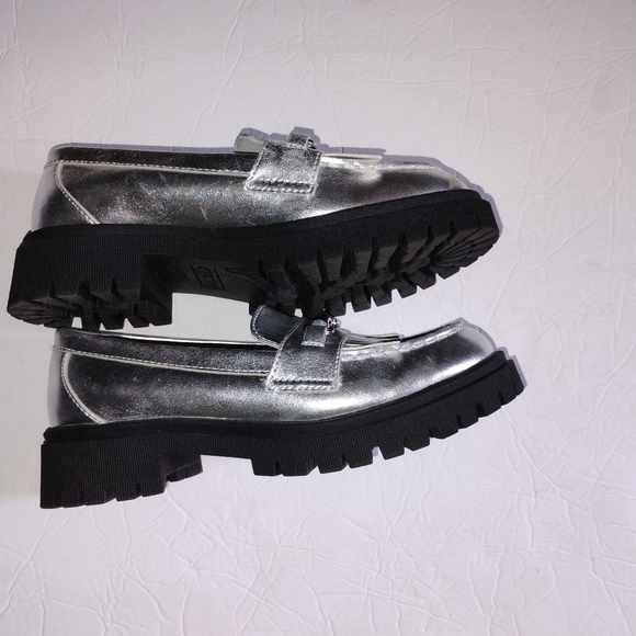 NEW Silver Chunky Sole Loafers | Metallic Fringe Bit Detail | Size 7 - Picture 2 of 3